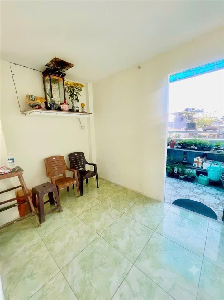 ♥ Sát K266 Hoàng Diệu, 4 tầng đúc, 4PN khép kín, P thờ, sân thượng, 3.x tỷ vừa