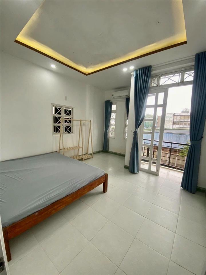♥ Gần MT Nguyễn Du, 4 tầng, 6 phòng, thu 24tr/th, 5.x tỷ