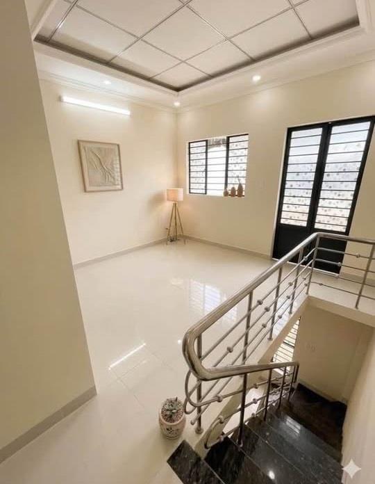 ♥ Nhỉnh 2  tỷ Nhà gần Mặt Tiền Hàm Nghi, 2 tầng cứng ngắc, sạch sẽ ở ngay