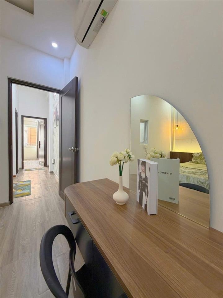 ♥ Nhà Kiệt Núi Thành ngay Quảng Trường, 50m2, 3 tầng còn mới, 4.xx tỷ