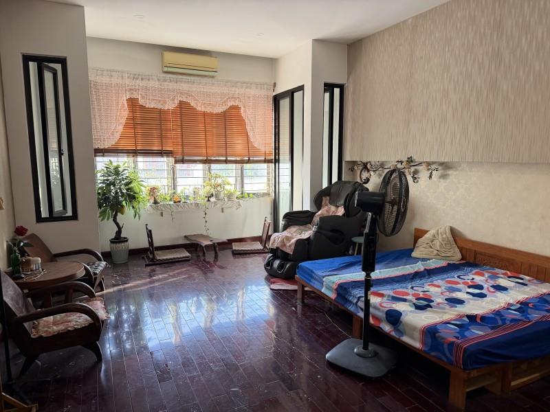 ♥ Mặt Tiền Nguyễn Văn Linh, 106m2, 4 tầng, Giá tốt nhất còn đường, 22.x tỷ