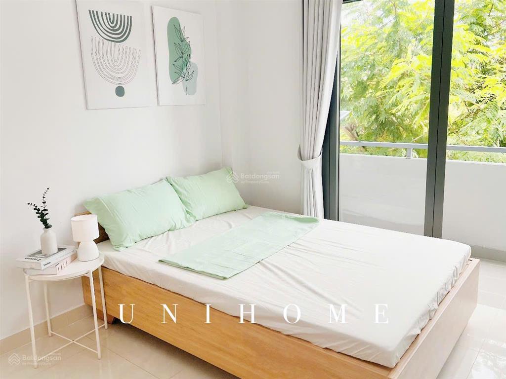 Phòng ban công giá rẻ, chỉ tính điện còn lại free, cạnh đh rmit, lotte mart