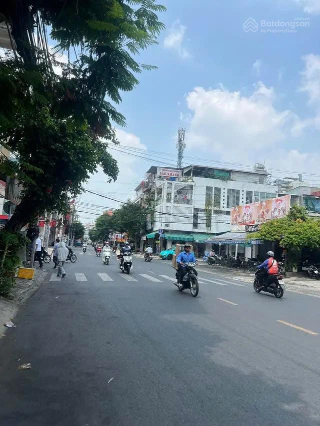 Bán chdv hxh, phạm văn bạch, ngang 8m, 5 tầng, 37 phòng, 200tr, phường 15, tân bình, giá 28 tỷ