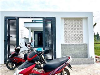 Bán nhà xã mỹ hạnh nam đường tl824 vào 150m, đường ô tô. dt 140m2, giá 1,35tỷ shr,  0901 620 ***