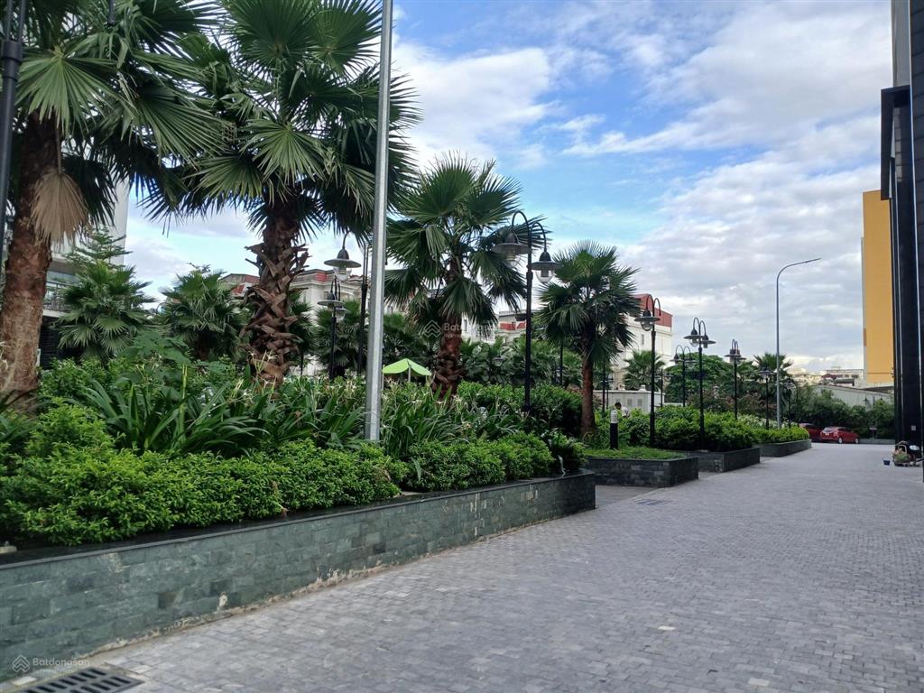 Chính chủ bán căn góc 3 ngủ rose town 79 ngọc hồi, hoàng mai  full nội thất cao cấp