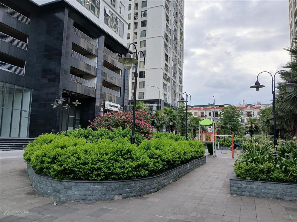 Chính chủ bán căn góc 3 ngủ rose town 79 ngọc hồi, hoàng mai  full nội thất cao cấp