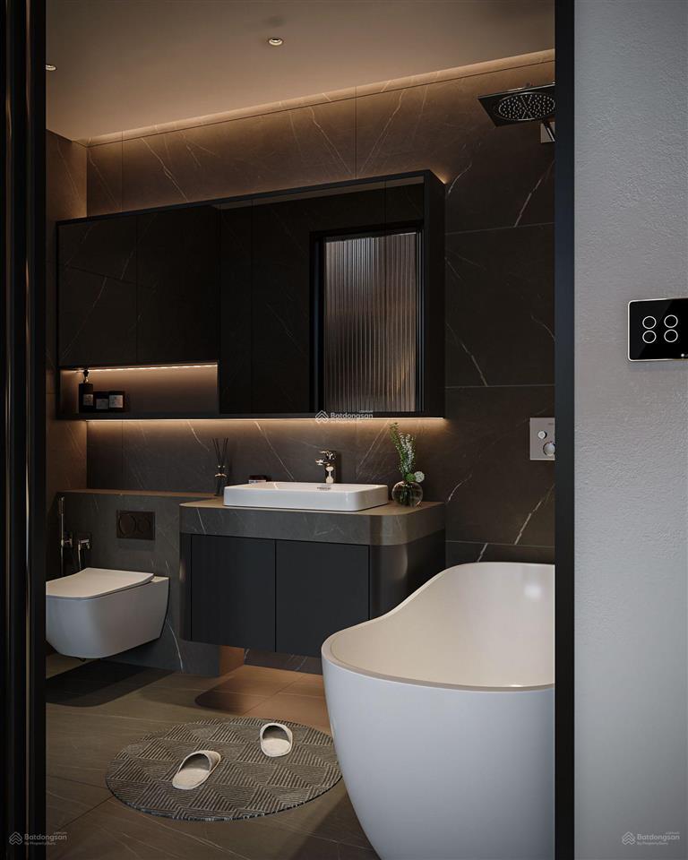 Chính cần bán nhanh trong tháng 10 8.4 tỷ  101m2  căn 3 ngủ, 2vs tại the queen 360 giải phóng