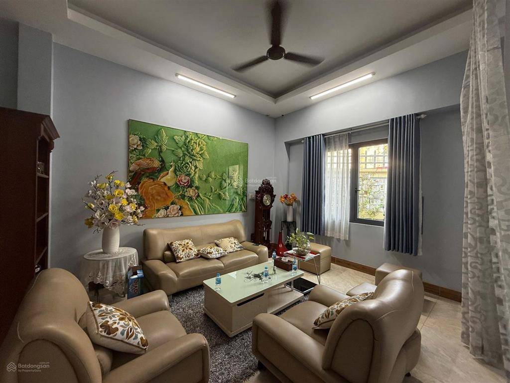 Mt cao lỗ 10x26 đúc 4 tấm ngay công viên