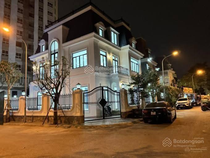 Chính chủ 65 tỷ biệt thự 3 mặt tiền, 207m, sa đôi nam từ liêm