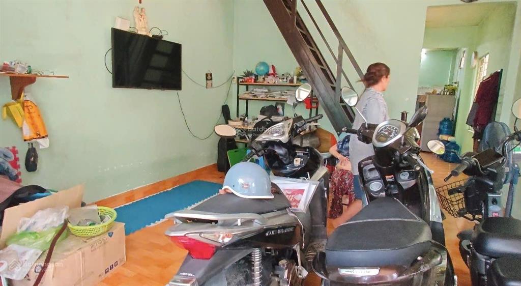 Bán nhà 2 tầng, đất 2 mặt tiền có sân vườn rộng rãi hẻm ô tô mai thị dõng  vĩnh ngọc cạnh đh tbd