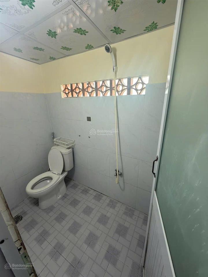 Bán nhà riêng cn 97m2, 2pn hẻm xe hơi đường lò lu, quận 9 cũ