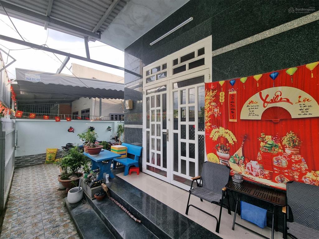 Bán nhà mặt tiền nhị bình 9, dt 14.2mx14m cách sông sg 200m.