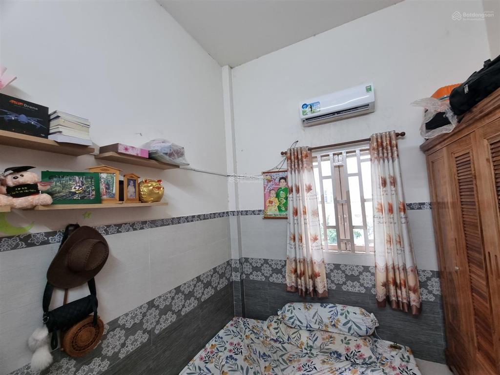Bán nhà mặt tiền nhị bình 9, dt 14.2mx14m cách sông sg 200m.