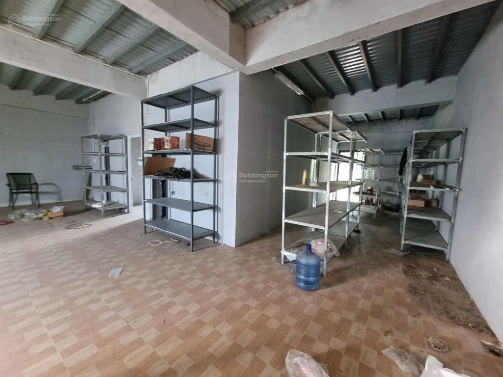 Cho thuê kho 300m2 sàn, gần ub phường, ngã tư nguyễn thị sáu  thạnh lộc 29