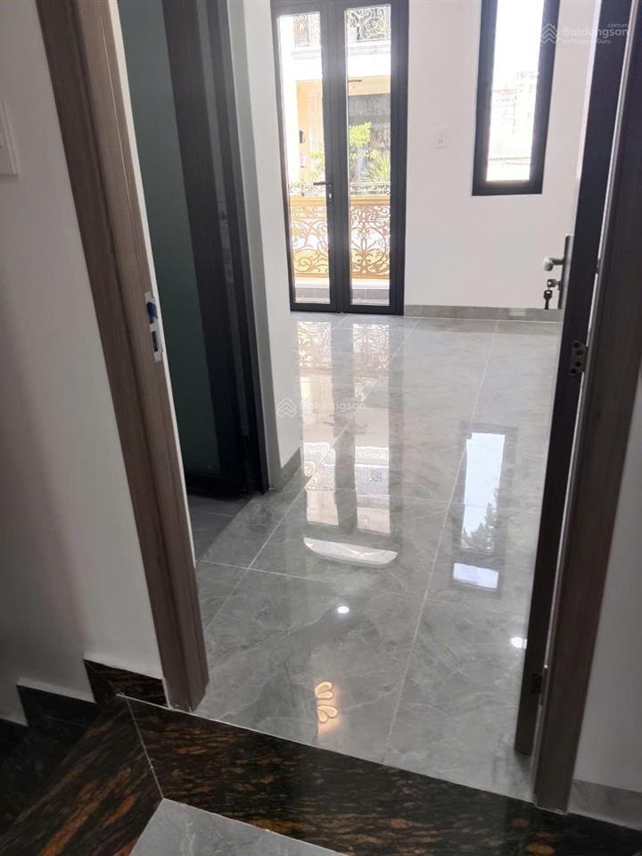 Nhà mới 100% cho thuê nguyên căn long trường có thang máy chính chủ cho thuê