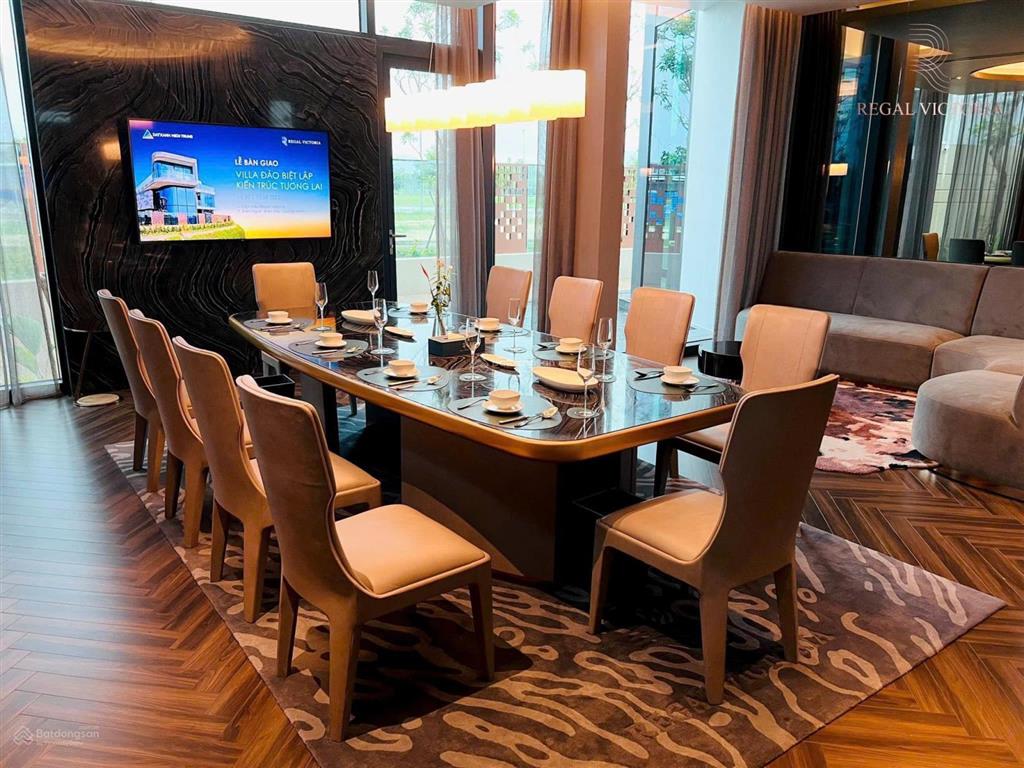 Bán gấp bt regal victoria, căn góc cuối cùng ở dự án, dt 358m2 siêu đẹp.