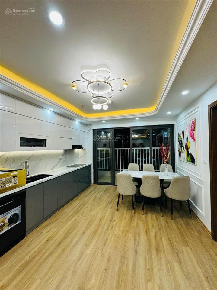 Chính chủ bán căn 120m 4 ngủ 2 vệ sinh c37 bắc hà full nội thất đẹp. giá 8,9 tỷ sổ sẵn