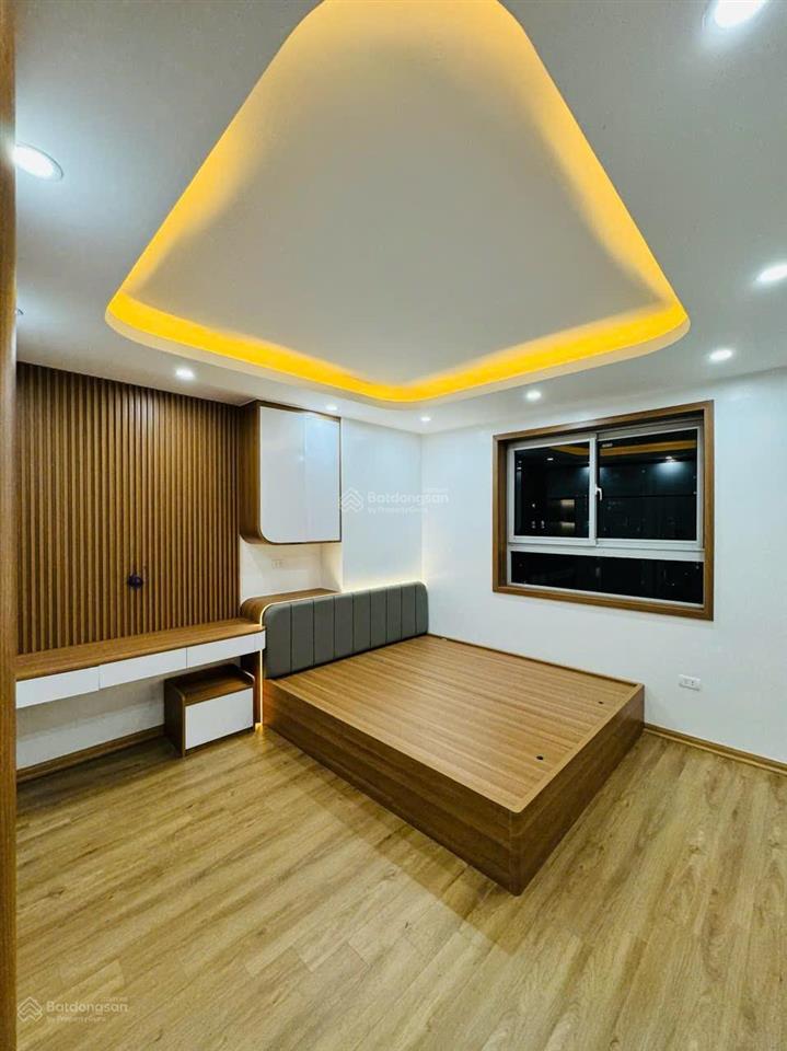 Chính chủ bán căn 120m 4 ngủ 2 vệ sinh c37 bắc hà full nội thất đẹp. giá 8,9 tỷ sổ sẵn