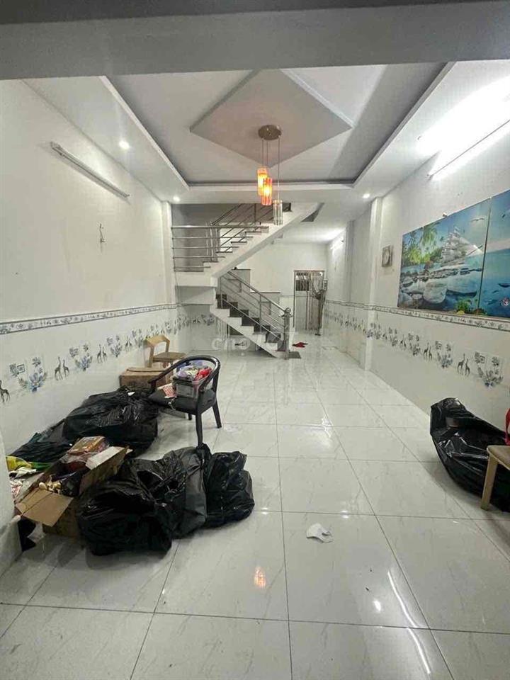 Cho thuê nhà Thới an 15 q12 cấp 4 80m 2Pn nhà mới Sơn sửa 6,5tr q12