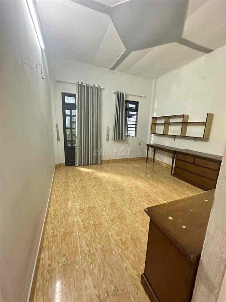 Cho thuê nhà Thới an 15 q12 cấp 4 80m 2Pn nhà mới Sơn sửa 6,5tr q12