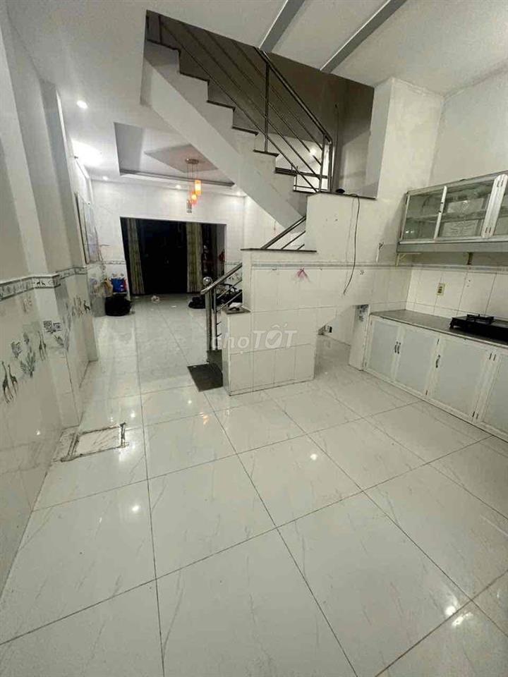 Cho thuê nhà Thới an 15 q12 cấp 4 80m 2Pn nhà mới Sơn sửa 6,5tr q12