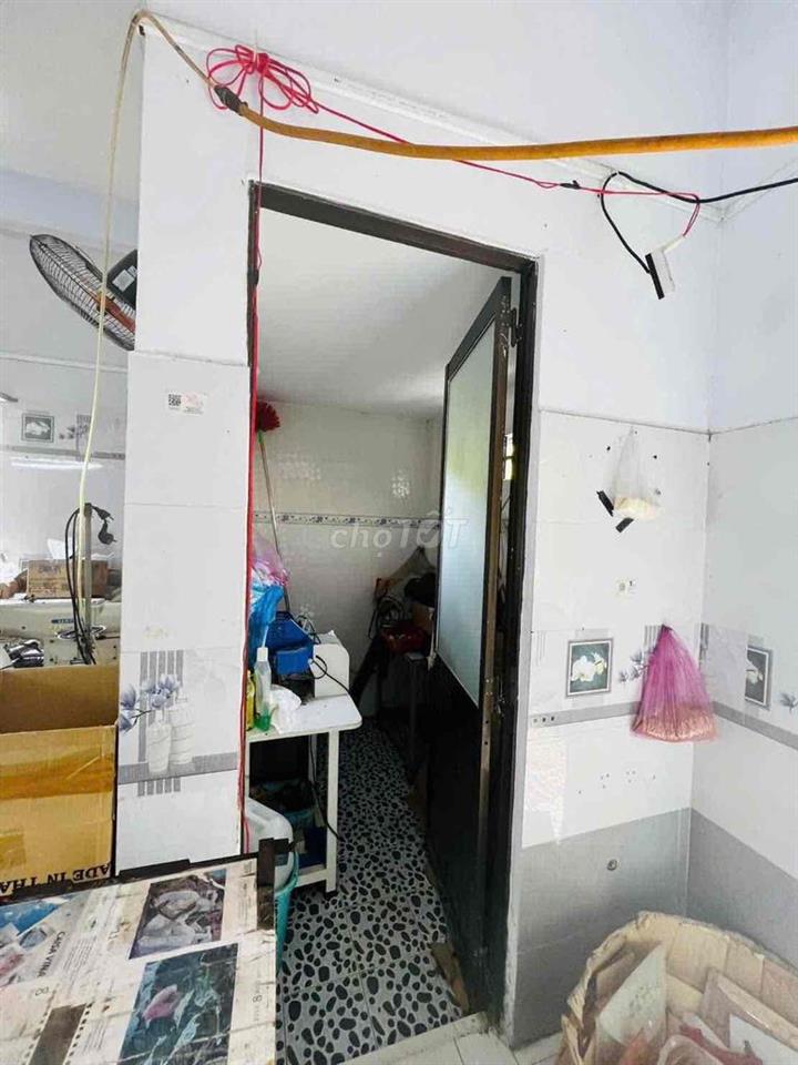 Cho thuê nhà Hiệp thành 13 q12 109m 2Pn 7,5tr ngay công viên