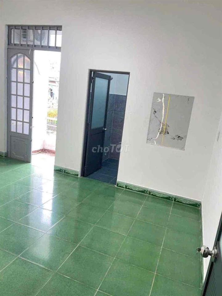 Cho thuê nhà Tân thới hiệp 21 q12 100m 1lầu 2PN 3wc hem 4m 7tr giáp GV