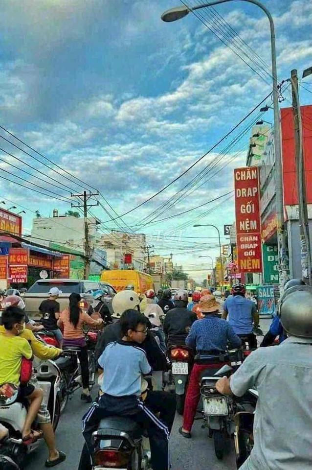 Cho thuê nhà mới xây chưa ai ở mặt tiền Tân thới hiệp 14q12 10tr kdvip