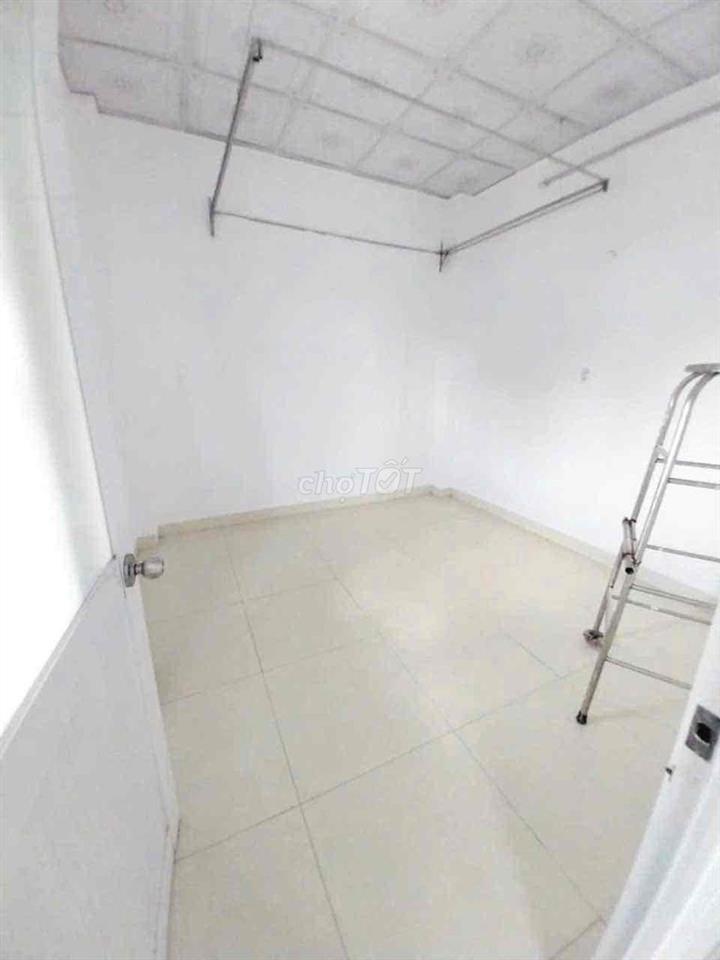 cho thuê nhà góc 2mt Tân thới hiệp q12 1lầu 200m 2PN giá 10tr ở vp cty