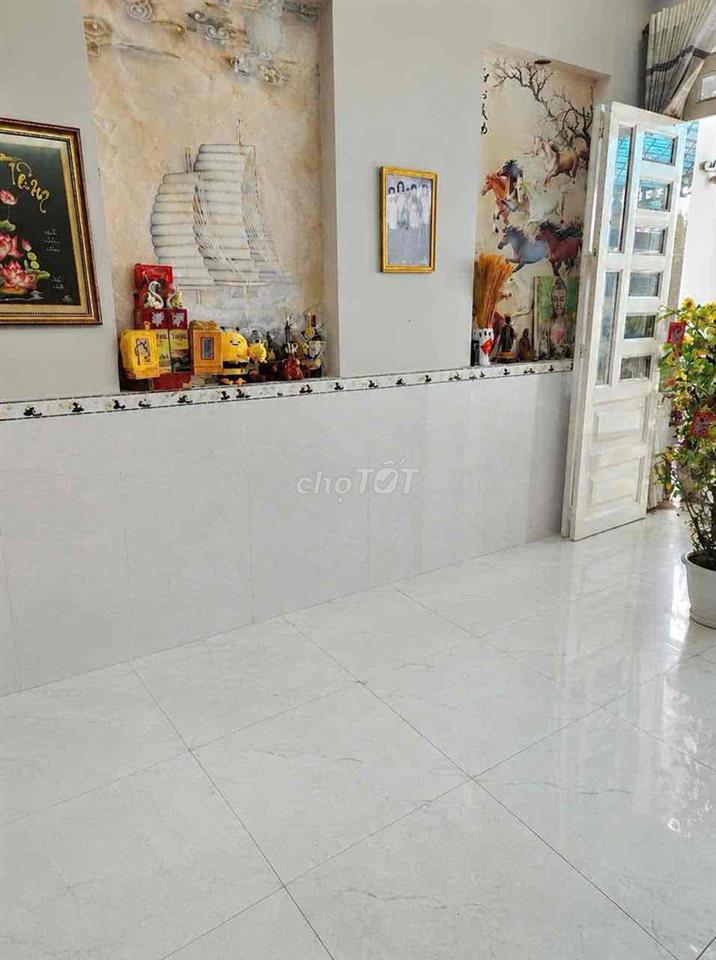 cho thuê nhà mới xây mr trống suốt Thới an q12 120m 3PN 1wc kd 10tr