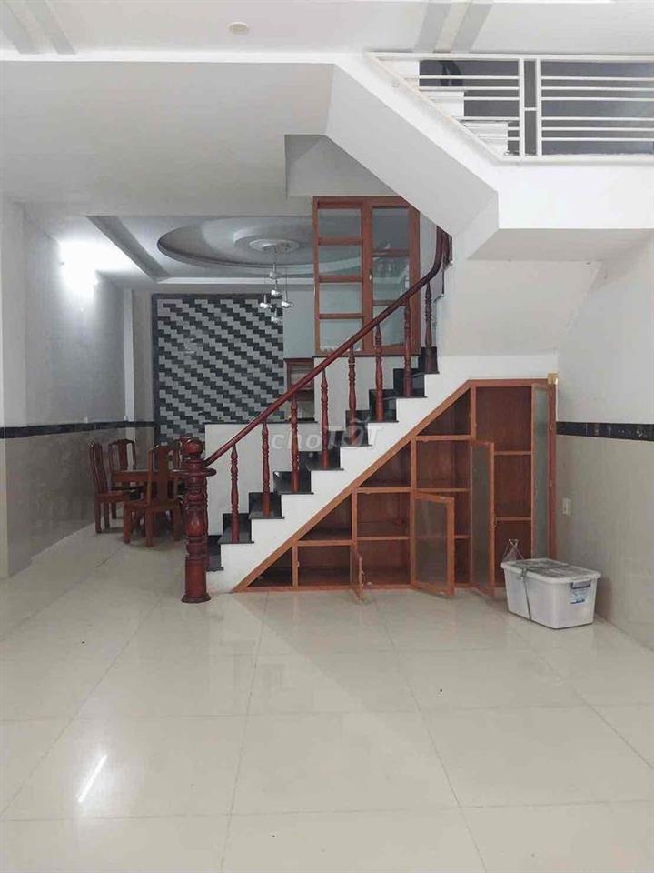 Cho thuê nhà có nội thất Trung Mỹ Tây q12 2lầu 4Pn 5wc hem 6m thông10t