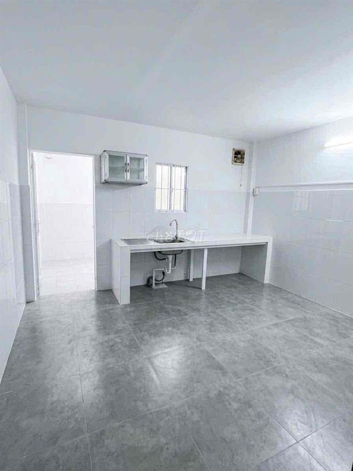 Cho thuê nhà mặt tiền gan chợ khu sung Hiệp thanh giá rẻ 7tr 150m kd o