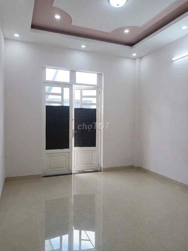 Cho thuê nhà Tân Chánh hiệp Q12 2lầu 192m 2lầu 4PN 3wc hxh 9tr đẹp mới