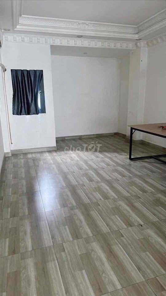 Cho thuê nhà Hiệp thành q12 đúc mới keng 1lửng 2lầu 4PN 5wc 13tr hxh