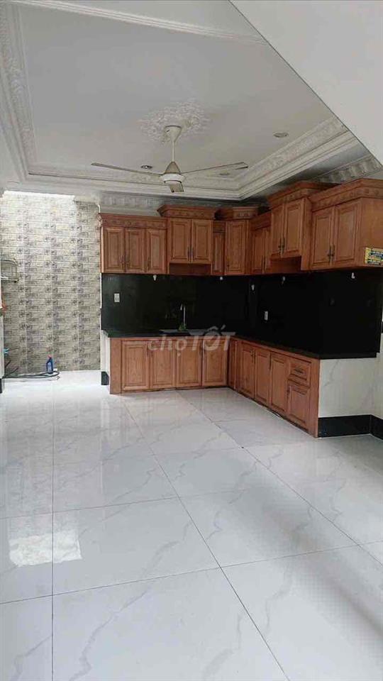 Cho thuê nhà Hiệp thành q12 đúc mới keng 1lửng 2lầu 4PN 5wc 13tr hxh