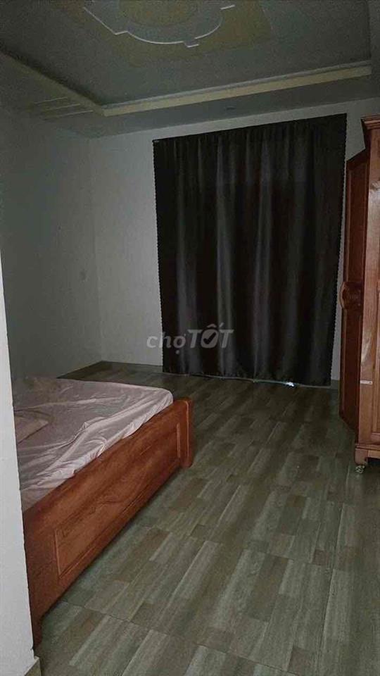 Cho thuê nhà Hiệp thành q12 đúc mới keng 1lửng 2lầu 4PN 5wc 13tr hxh