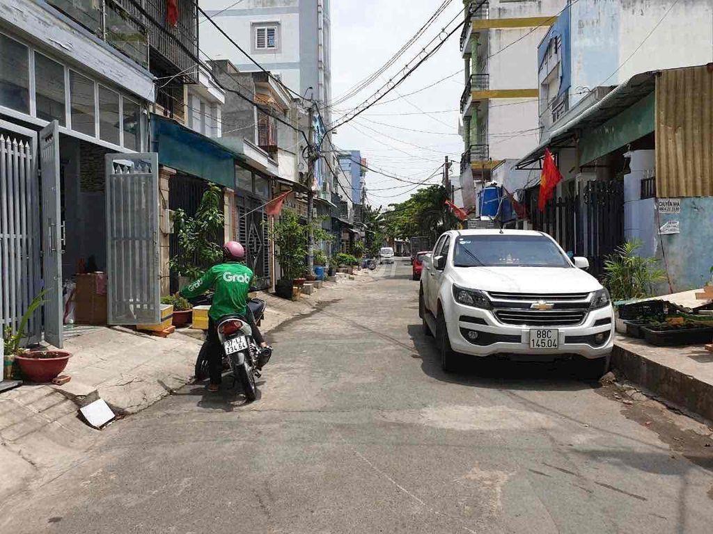 Cho thuê nhà giá rẻ Nguyễn Ảnh thủ q12 2lầu dien tích to 204m 4Pn 3wc
