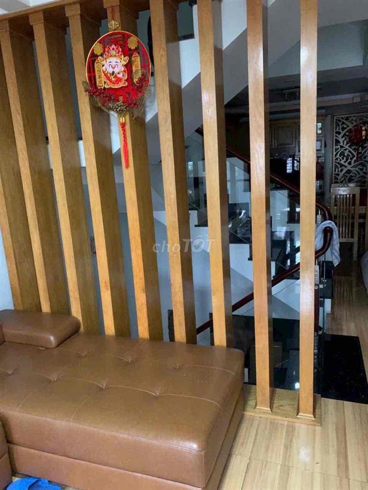 Cho thuê nhà Tân Chánh hiệp q12 180m 2lầu 4PN 4wc hxh 11tr con Tl
