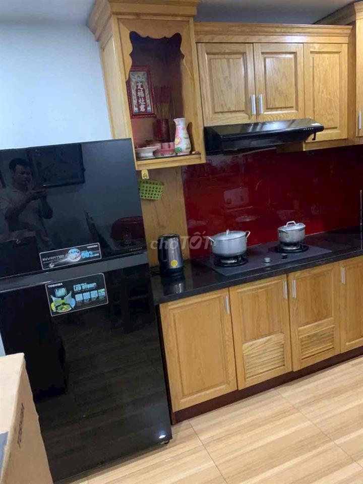 Cho thuê nhà Tân Chánh hiệp q12 180m 2lầu 4PN 4wc hxh 11tr con Tl