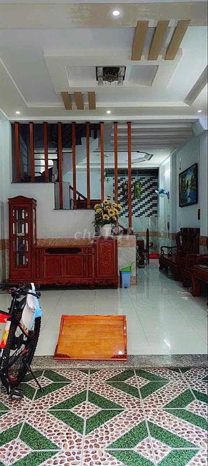 Cho thuê nhà TRUNG MỸ Tây q12 full nội thất chỉ vào o 5PN 5wc 10tr hxh