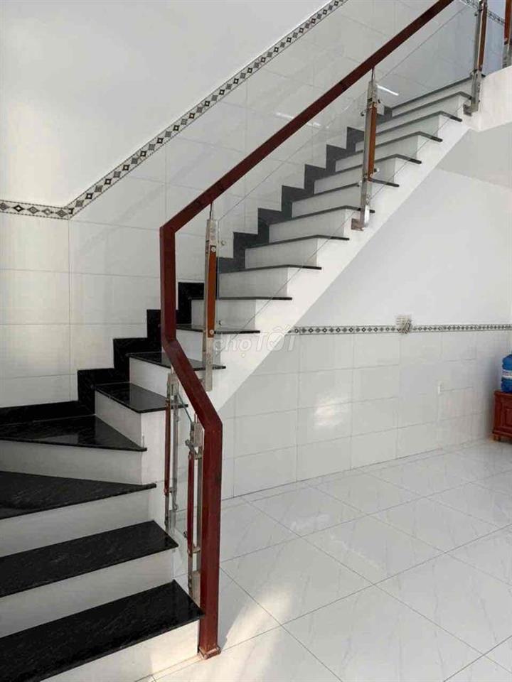 Cho thuê nhà mặt tiền chợ Nguyên thi bup mới xây đẹp 150m vp cty vip