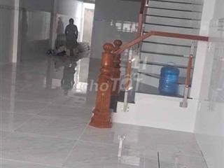 Cho thuê nhà mặt tiền chợ Nguyên thi bup mới xây đẹp 150m vp cty vip