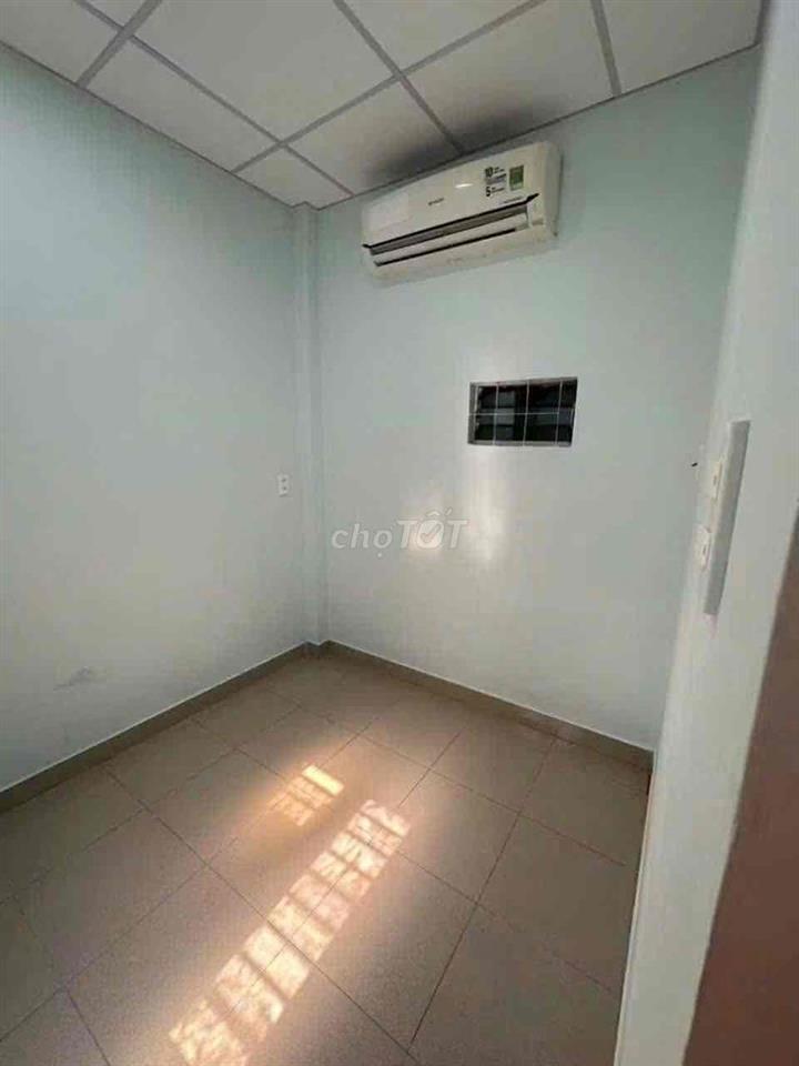 Cho thuê nhà đúc mới keng Tân Thới hiệp q12 90m 1lầu 2PN 2wc hxh 5tr