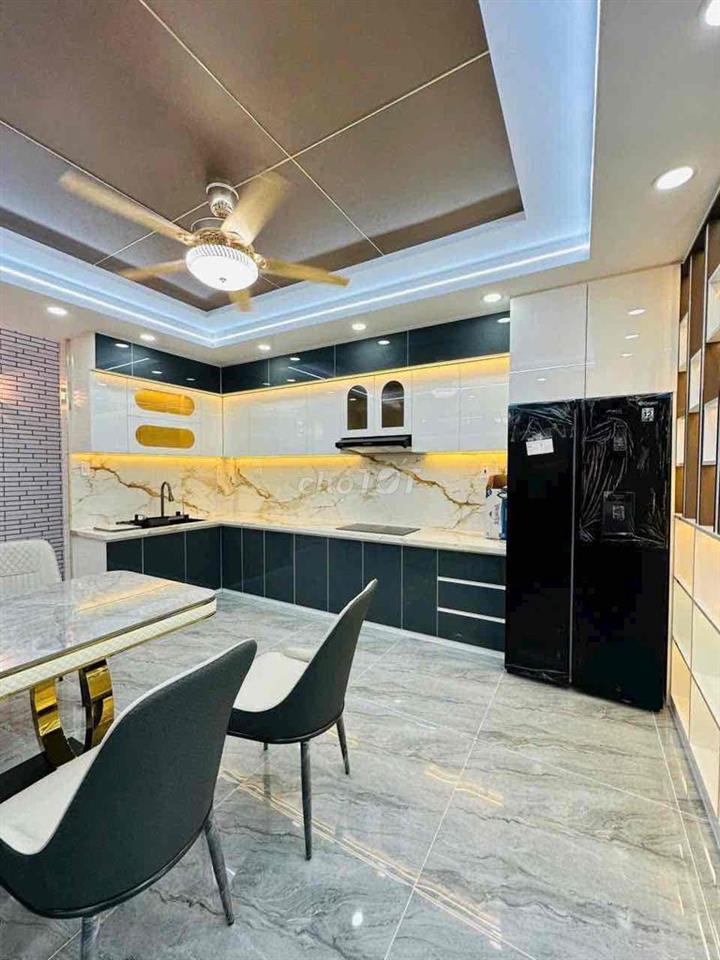 Cho thuê nhà Nguyễn ảnh thủ Hiệp Thành Q12 vip 1lửng 3 lầu trệt  15tr