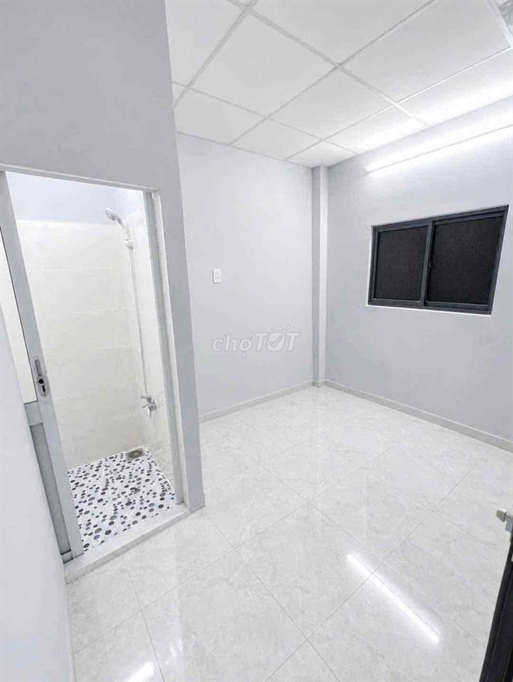 Cho thuê nha mới keng Trung Mỹ Tây q12 lầu 2PN 3wc hxh mới keng 7tr tl