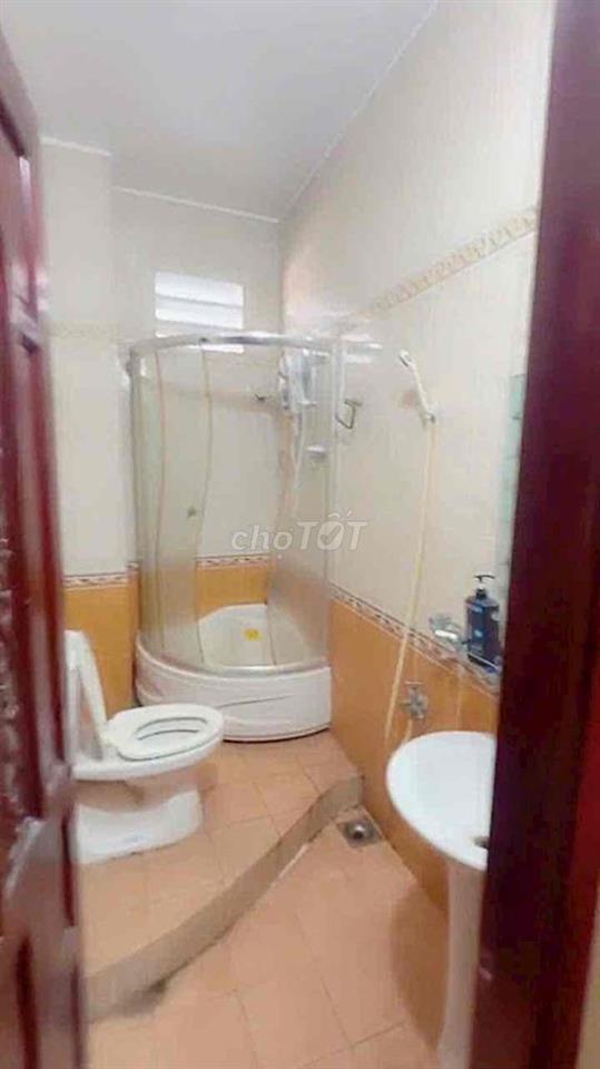 Cho thuê nhà mặt tiền gia rẻ Nguyễn ảnh Thủ Q12 2ầu 270m 4PN kd owr gd