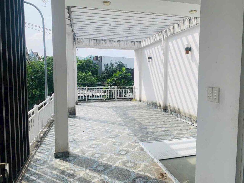 Cho thuê nhà mặt tiền giá rẻ Thới an Q12 420m 2lầu gốc 2mt 15tr kd vip
