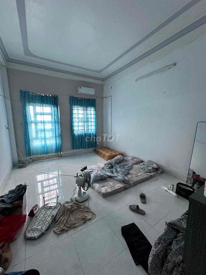 Cho thuê nhà mặt tiền TTh 21 q12 180m 2lầu 3Pn 3wc 8tr rẻ kd buon bán