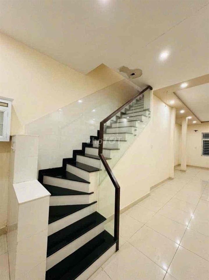 Cho thuê nhà mặt tiền nhánh Tan thới hiệp Q12 1lầu 200m 3Pn o vp onli