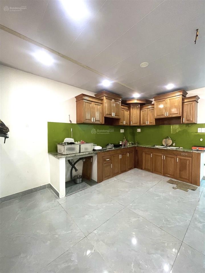 Giảm 1 tỷ
mặt tiền chợ thiếc lê văn khương quận 12  gần cầu vượt tân thới hiệp 87m2  còn 5.5 tỷ